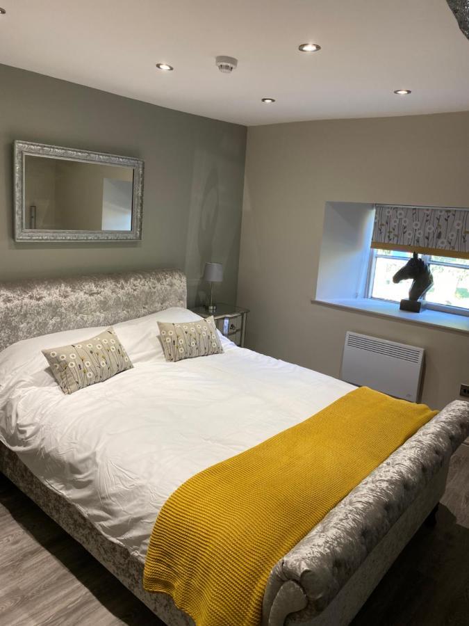 The Rose And Crown Hotel Leicester Ngoại thất bức ảnh